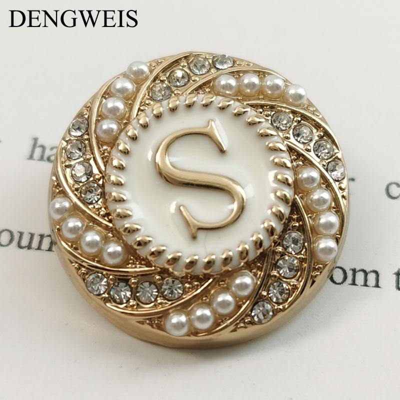 Women Accessories In English - Botón de Metal dorado redondo con