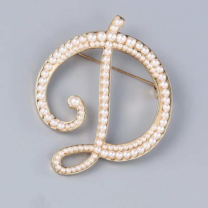Women Accessories In English - Broches de perlas A K D