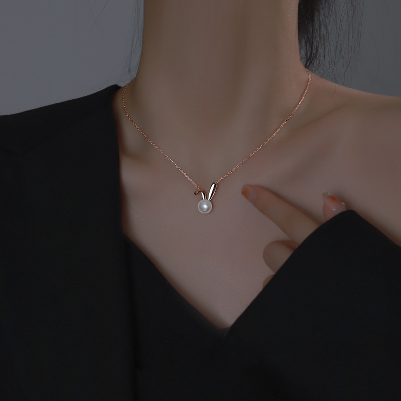 Collar con colgante de perlas  - Women Accessories Meaning reseña y precio