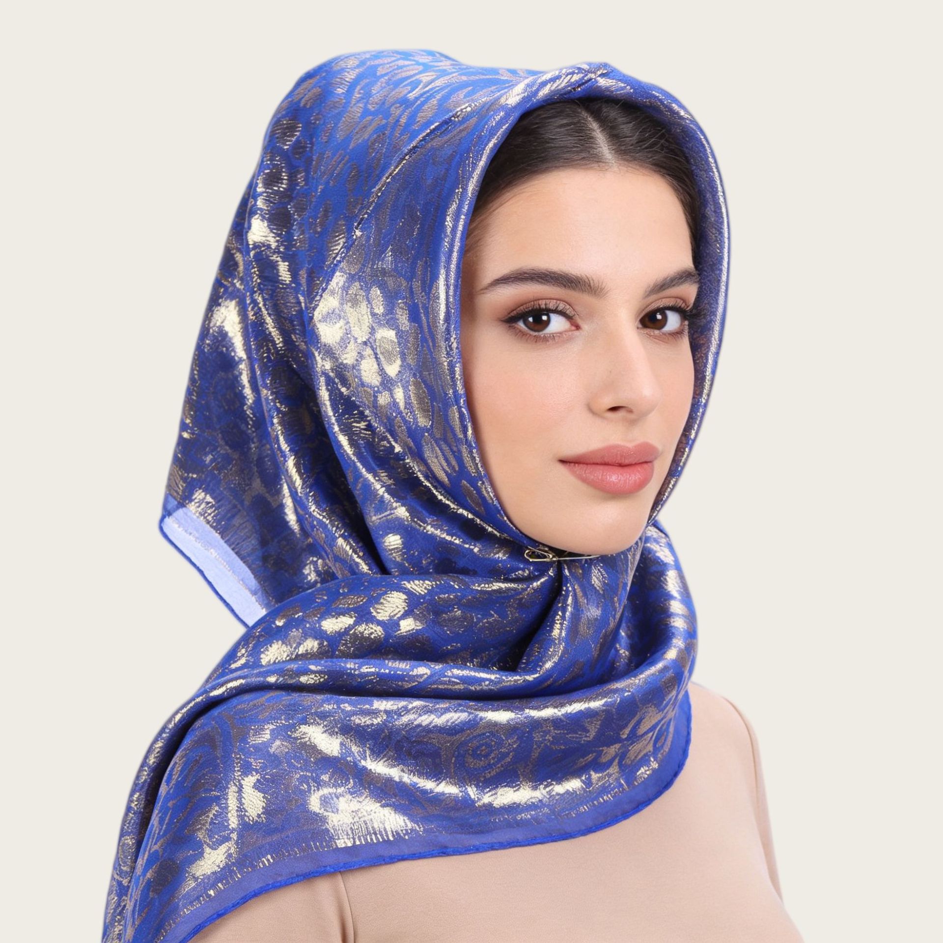 Pañuelo Cuadrado con Estampado - Women Accessories Usa reseña y precio