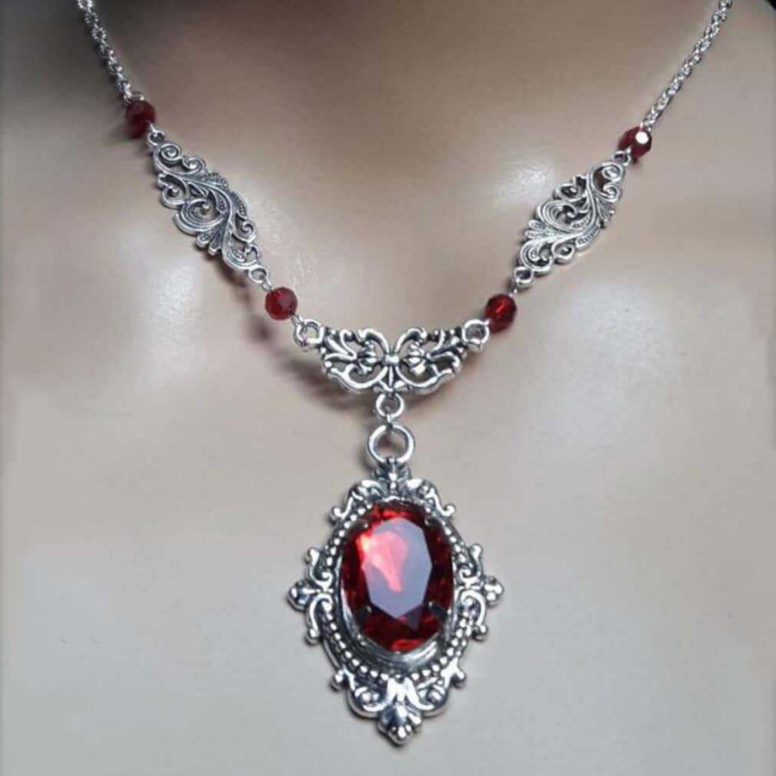 Collar de gota de agua mágica  - Women'S Victorian Accessories reseña y precio